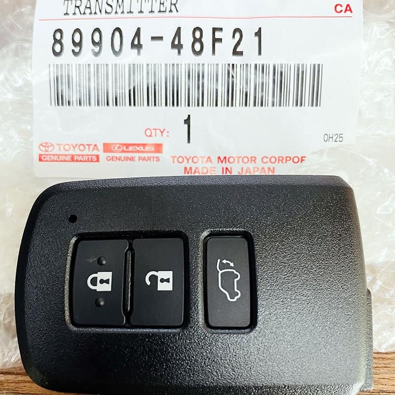 89904-48F21 Toyota 3-Button Land Cruiser Harrier Genuine Smart Key