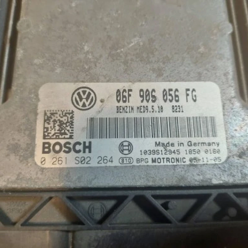 Volkswagen Golf V 2.0 FSI Engine Computer 0261S02264 06F906056FG MED9. 5.10