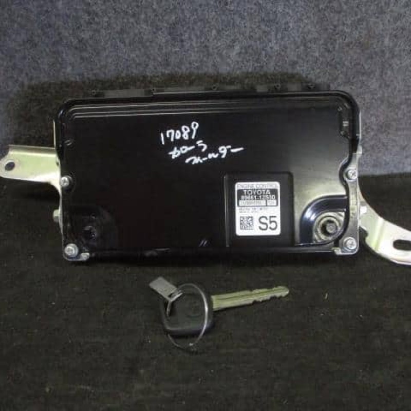 Engine Control Unit TOYOTA Corolla Fielder 2015 DBA-NRE161G 89661-12S50